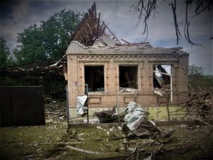 У Дружківці вибух зруйнував десятки будинків: хаотичні обстріли на Донеччині мають системний характер